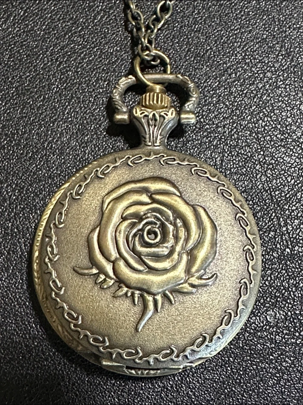 Rose Vintage Bronze Pendant Quartz Watch